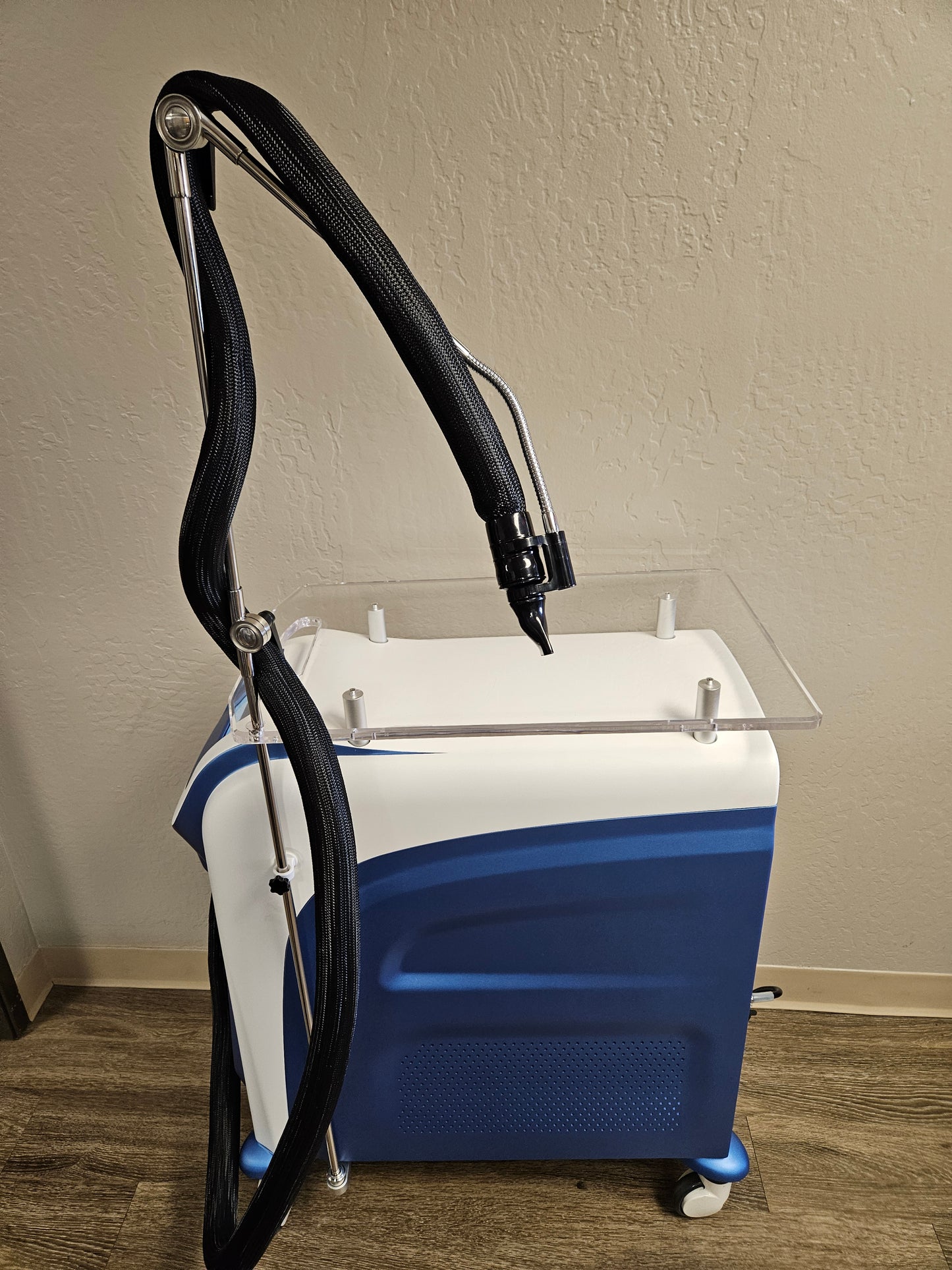 New Skin Cooling Aesthetic Device (Cryo Device)