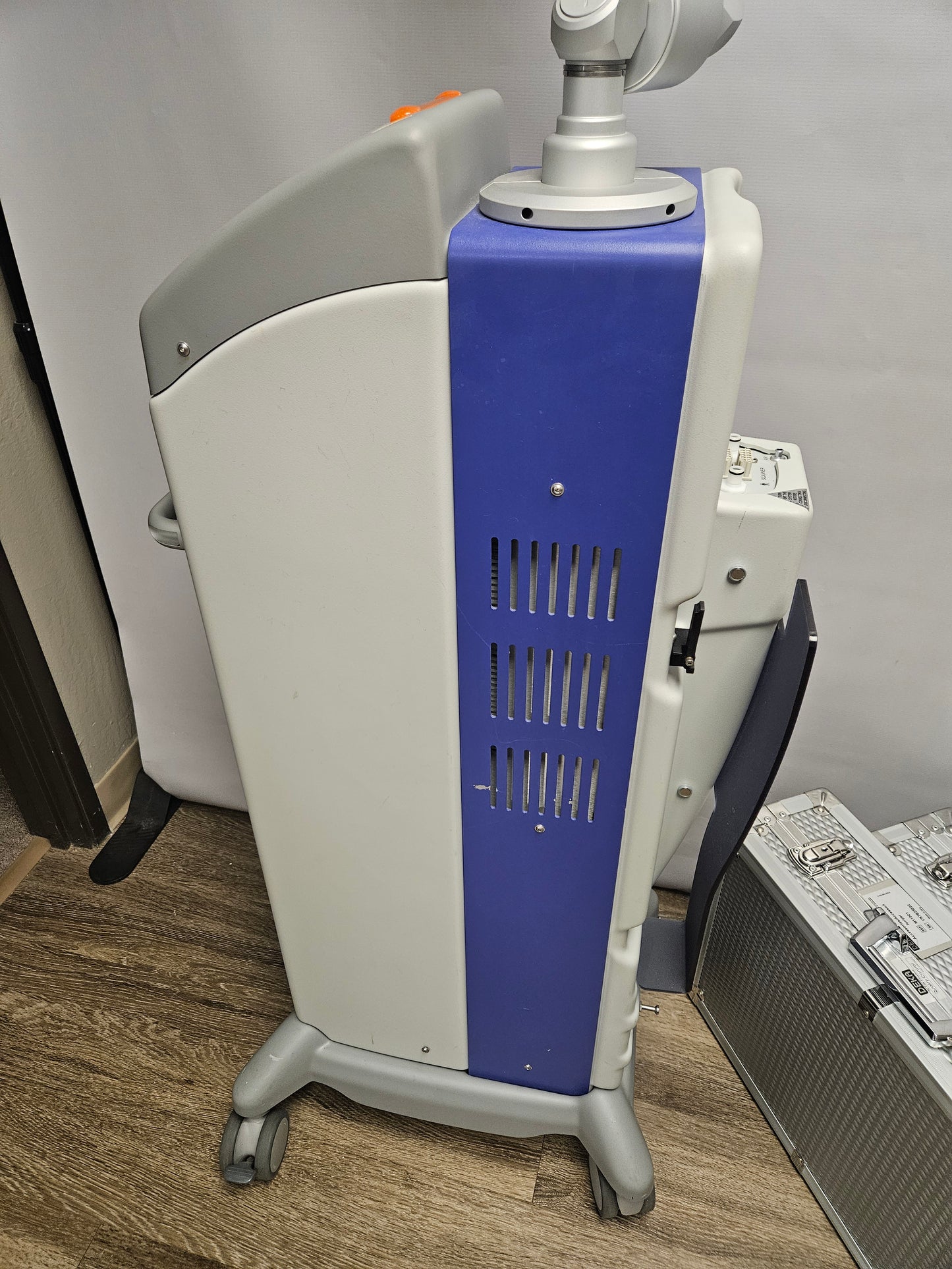 2017 DEKA SmartXide MonaLisa Touch CO2 Laser