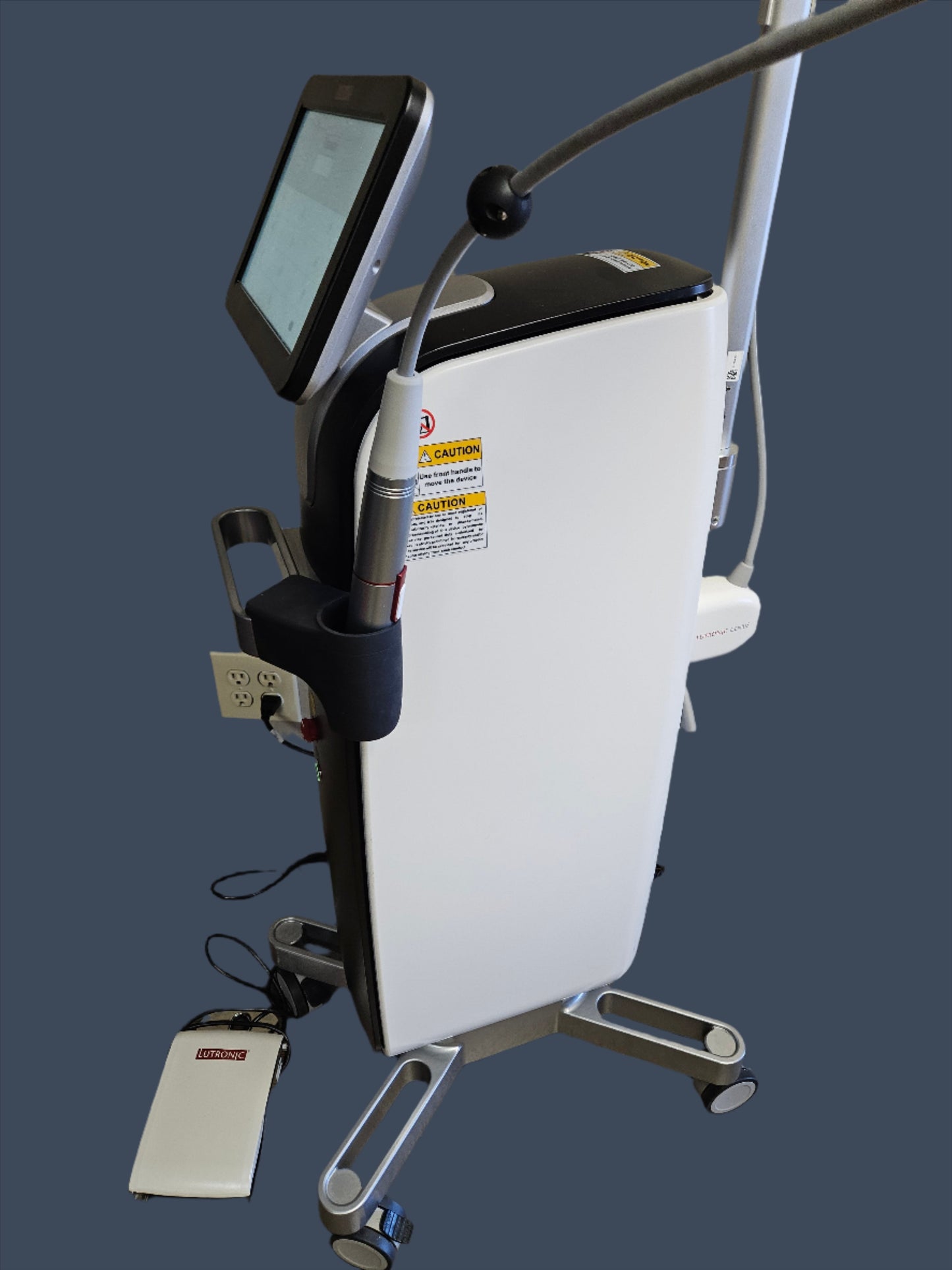 2018 Lutronic Genius RF Microneedling