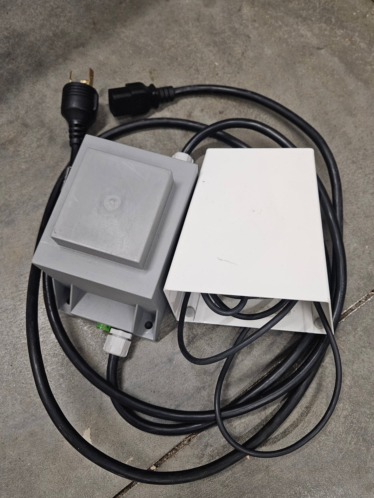 2023 DEKA Motus AZ+ Hair Removal and Vascular Treatments