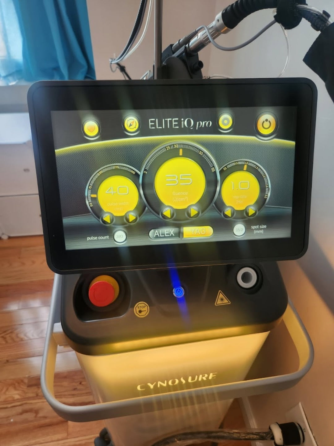 2024 Cynosure Elite iQ w/ Cryo6 Chiller