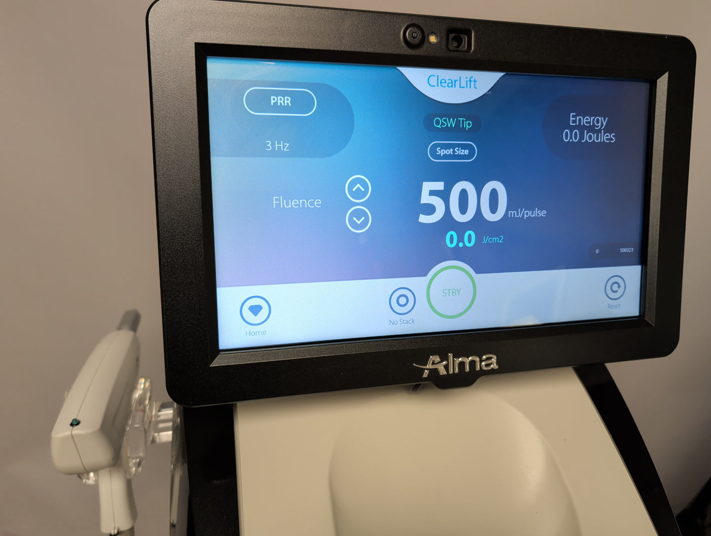 2016 Alma Lasers HARMONY XL PRO with DyeVL, SHRPRO, and Clearlift