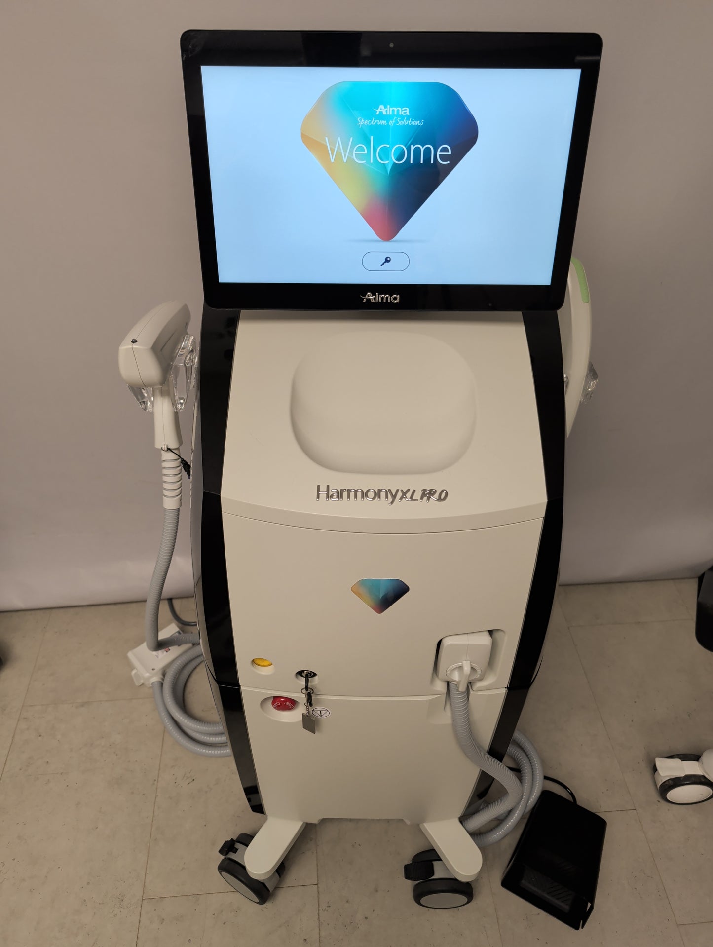 2025 Alma HARMONY XL PRO with DyeVL and Clearlift