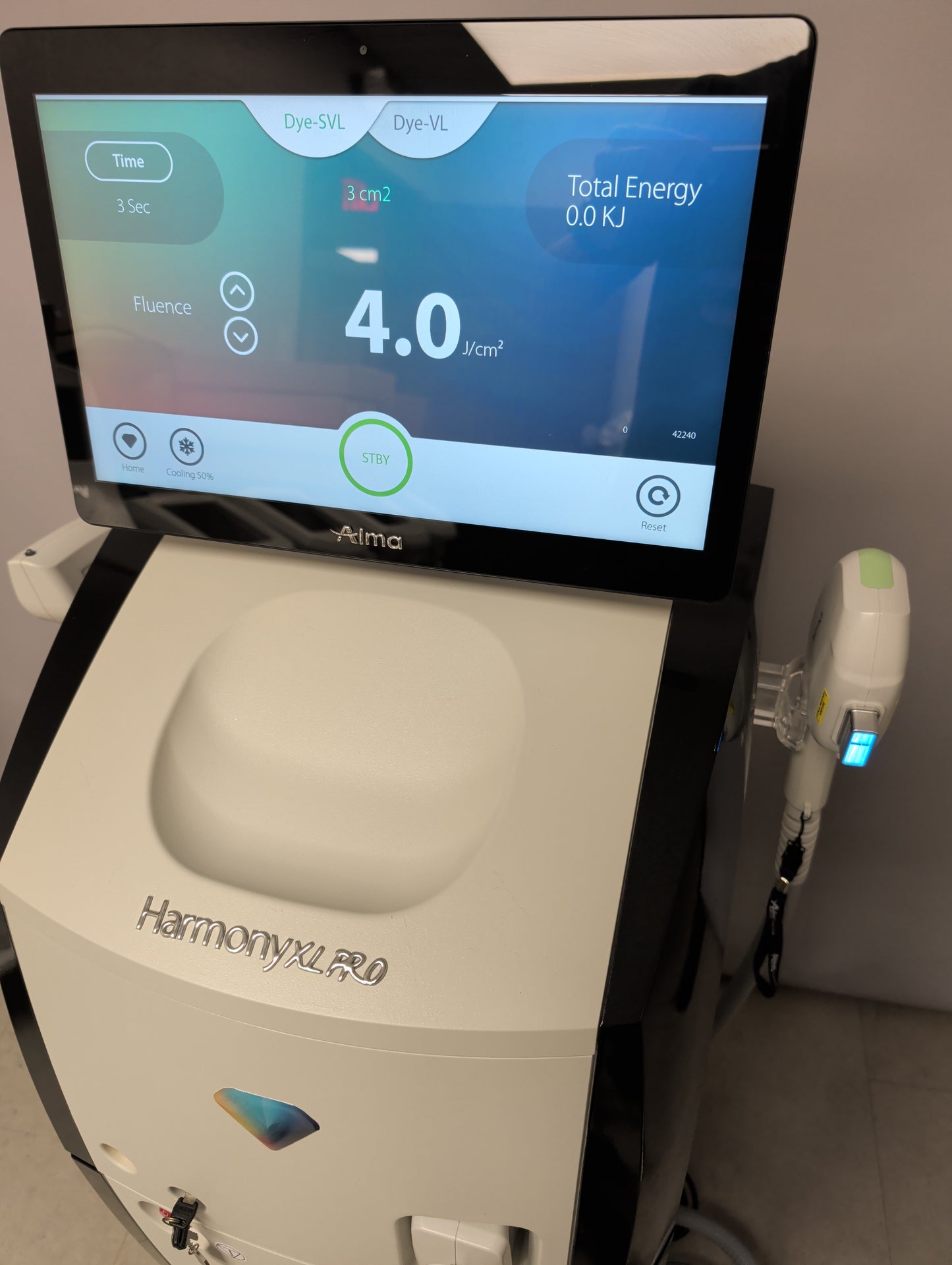 2025 Alma HARMONY XL PRO with DyeVL and Clearlift