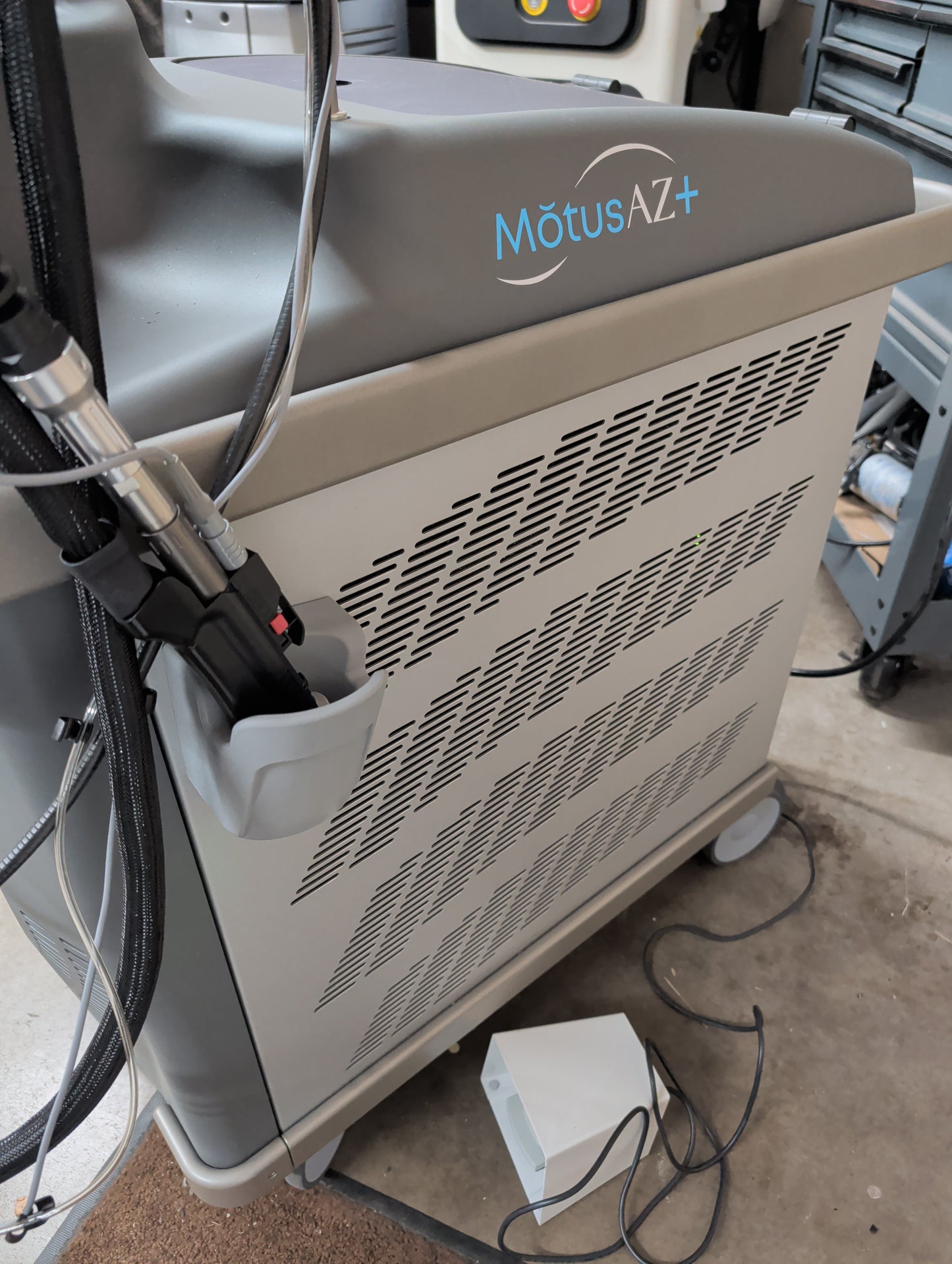 2023 DEKA Motus AZ+ Hair Removal and Vascular Treatments